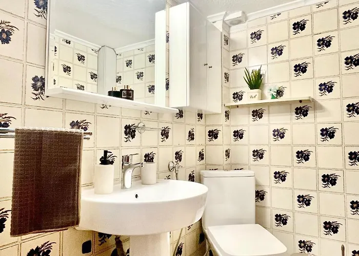 Thess House With Parking